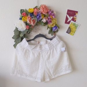 Stretch waist white crochet/lace shorts